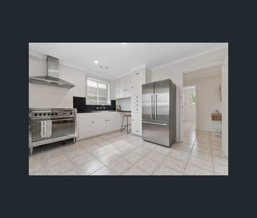48 Laurina Crescent,, Frankston, Vic 3199 - Photo 2