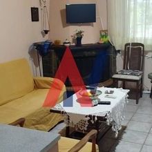 Μονοκατοικία για ενοικίαση - Διακοπτό, - Φωτογραφία 1