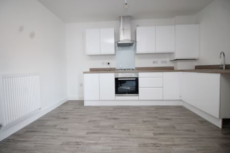 2 Bedroom Apartment - Photo 5