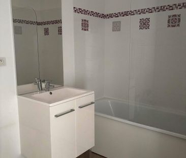 Location Appartement 2 pièces 42m² LILLE 59000 - Photo 5