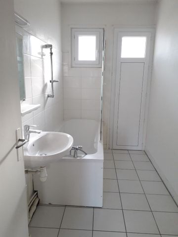 a louer - t4 - quatier vaugueux et campus 1 , - Photo 3