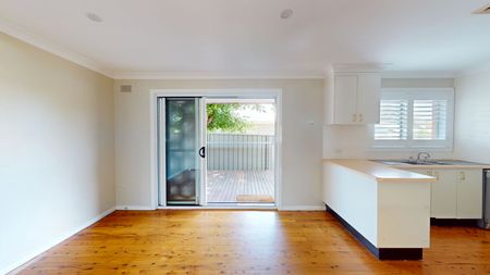 Beautifully renovated South Dubbo home - Photo 3