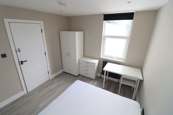 Room in a Shared Flat, Plender Street, NW1 - Photo 1