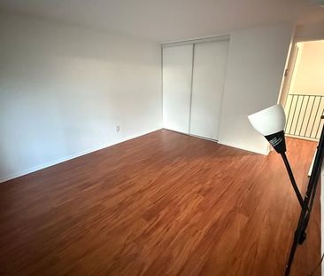 For Lease - 13 Banner Road Unit# L, South of Baseline to Knoxdale, ... - Photo 2