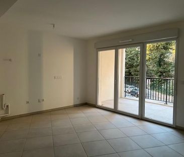 Location Appartement 2 pièces 42m² BRIGNOLES 83170 - Photo 2