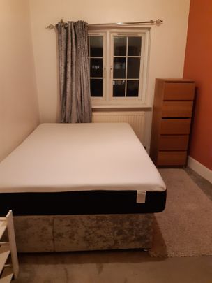 Room in a Shared House, Corringham Road, HA9 - Photo 1