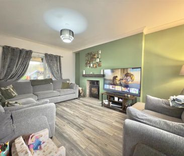 3 bedroom House To Let - Photo 3