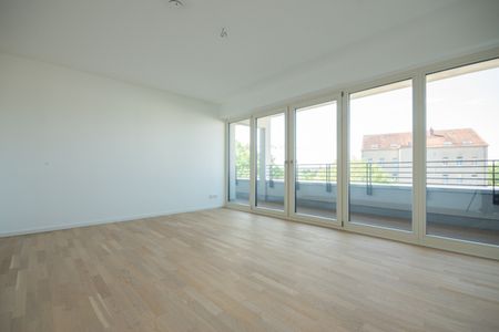 **Moderne Familienwohnung | großer Balkon | 2 Bäder | offene Küche | Parkett | Aufzug | Stellplatz** - Foto 5