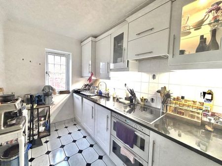 2 bedroom flat to rent - Photo 5