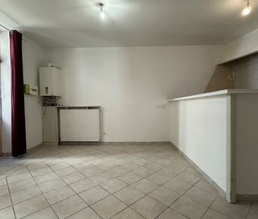Location Appartement 3 pièces 60m² VILLEFRANCHE SUR SAONE 69400 - Photo 4
