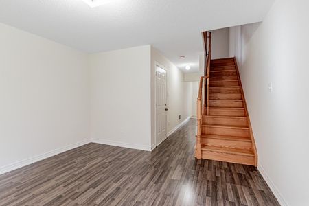 For Lease - 11 Roy Grove Way, Markham, Ontario - Photo 4