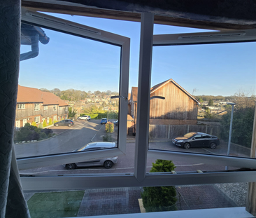 1 bedroom in a house share to rent - Photo 1