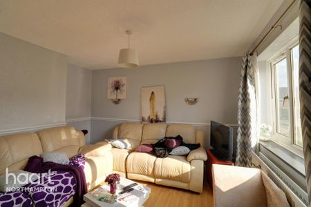 3 bedroom terraced house to rent - Photo 4