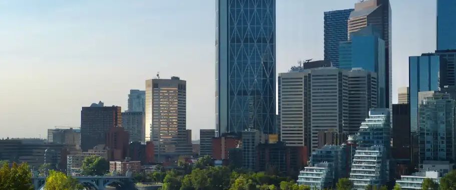 Furnished Downtown Condo in Waterfront Parkside | 607 - 118 Waterfront Court SW, Calgary - Photo 1