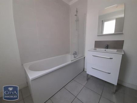 Location Appartement 2 pièces 47m² LAMBERSART 59130 - Photo 4