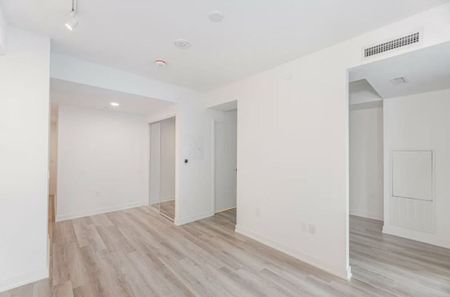 For Lease - 230 SIMCOE Street Unit# 2820, Toronto, Ontario - Photo 3