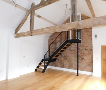 3 bedroom barn conversion to rent - Photo 3