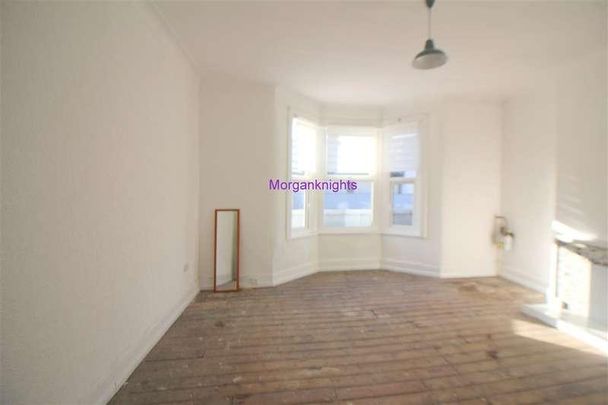 High Street North, East Ham, E6 - Photo 1