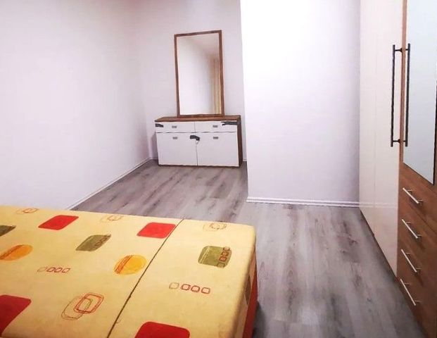 TOP MAKLÉR Vám ponúka samostatnú izbu na prenájom DEPOZIT NEPLATÍTE - Fotografia 1