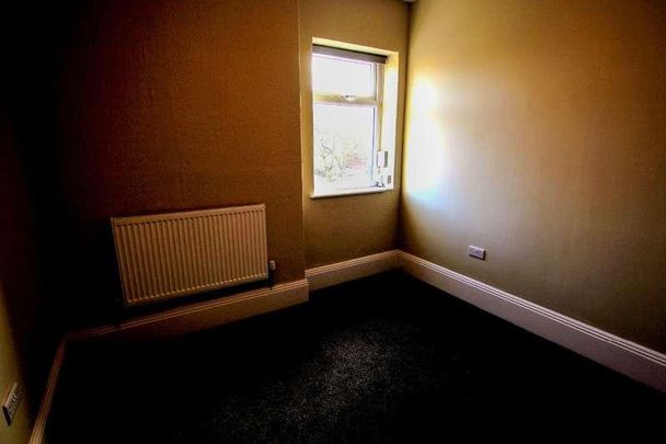 First Floor, Wood Street, St. Annes, FY8 - Photo 1