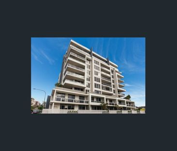 Stylish city sanctuary designed for entertaining - Photo 2