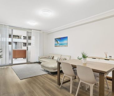Contemporary Apartment Living in an Ultra-Convenient Location - Photo 1