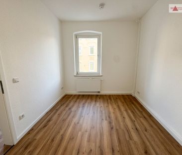 Komplettsanierung - 2-Raum-Wohnung mit Einbauküche in Beierfeld zu ... - Photo 6