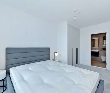 A second floor apartment with south facing balcony and car parking ... - Photo 5