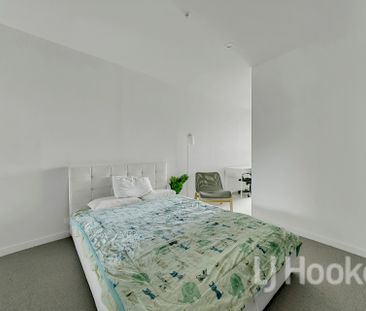 Spacious fully furnished 1-bedroom, 1-bathroom and 1-study apartmen... - Photo 4