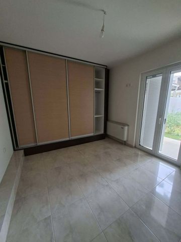 Διαμέρισμα για ενοικίαση Κέντρο (Καλύβια Θορικού) - Photo 2