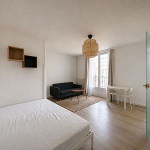 Location Appartement 1 pièce 28m² - Photo 2