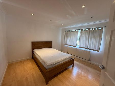 2 bedroom maisonette to rent - Photo 2