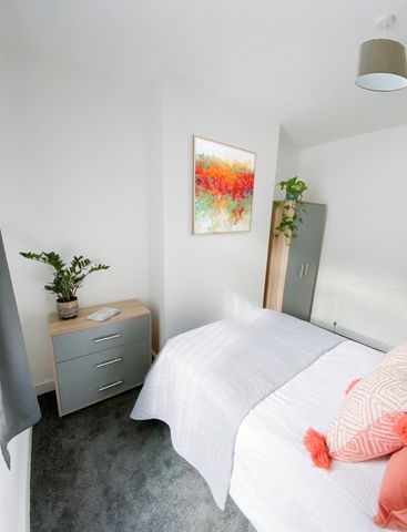 1 bedroom property to rent Corporation Street, Barnsley, South Yorkshire, S70 - Photo 4