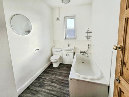 2 bed terraced house to rent in York Street, Mexborough, S64 - Photo 4