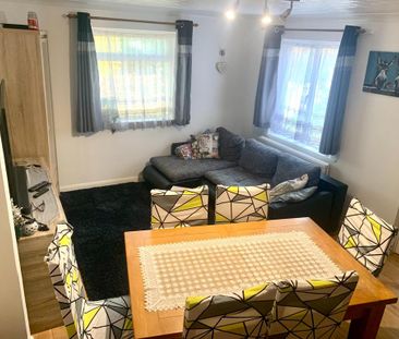 2 bedroom house to rent - Photo 2