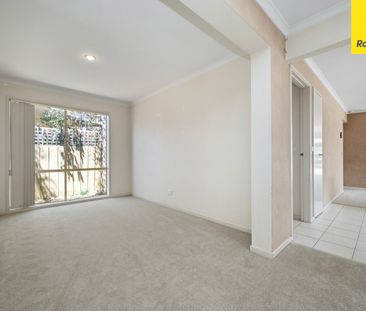 Large Family Home - Perfect Location - Photo 3