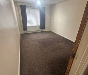 1 bed Flat - To Let - Photo 1