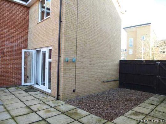 3 bedroom property to rent in Reading - Photo 1