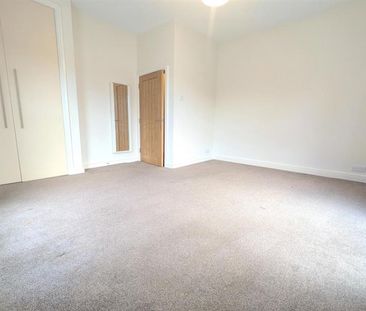 1 Bedroom Apartment To Let - Photo 4