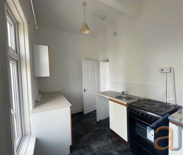 To Let – Gordon Way, Southport – Top Floor - Photo 1