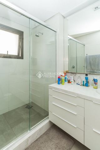 Apartamento com 4 quartos e 303m² para alugar em Petrópolis, Porto Alegre. - Photo 2