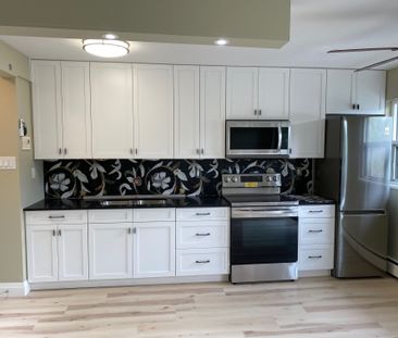 For Lease - 50 Hilda Avenue Unit# 303, Hamilton, Ontario - Photo 3