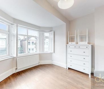 3 bedroom maisonette to rent - Photo 4