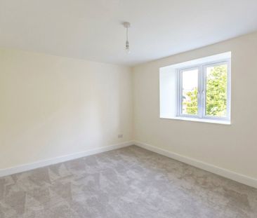 Burlington Road, - Photo 6