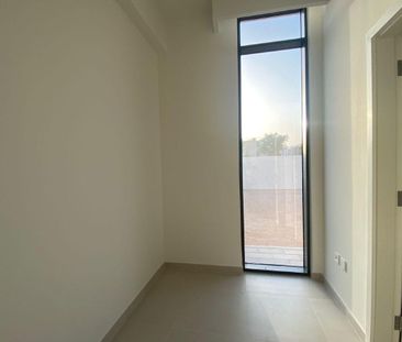 VACANT | +MAIDS | CLOSE TO PARK AND POOL - Photo 5