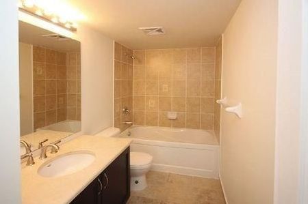 For Lease - 35 Hollywood Avenue Unit# 917, Toronto, Ontario - Photo 3