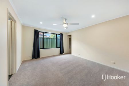 Spacious 5 Bedroom Family Home - Photo 3