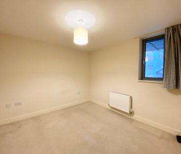 2 Bedroom - Photo 5