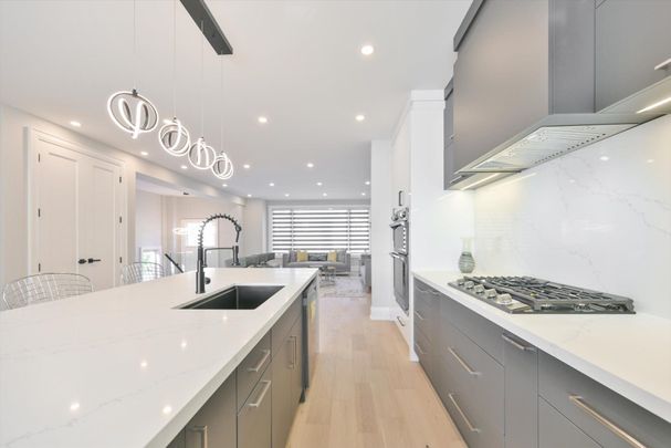 For Lease - 84 Westbourne Avenue, Toronto, Ontario - Photo 1