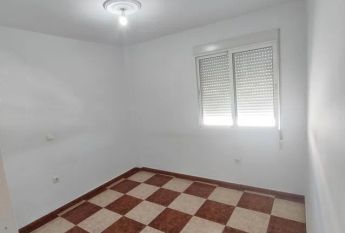 Alquiler de piso en Avenida Gerald Brenan, 3
